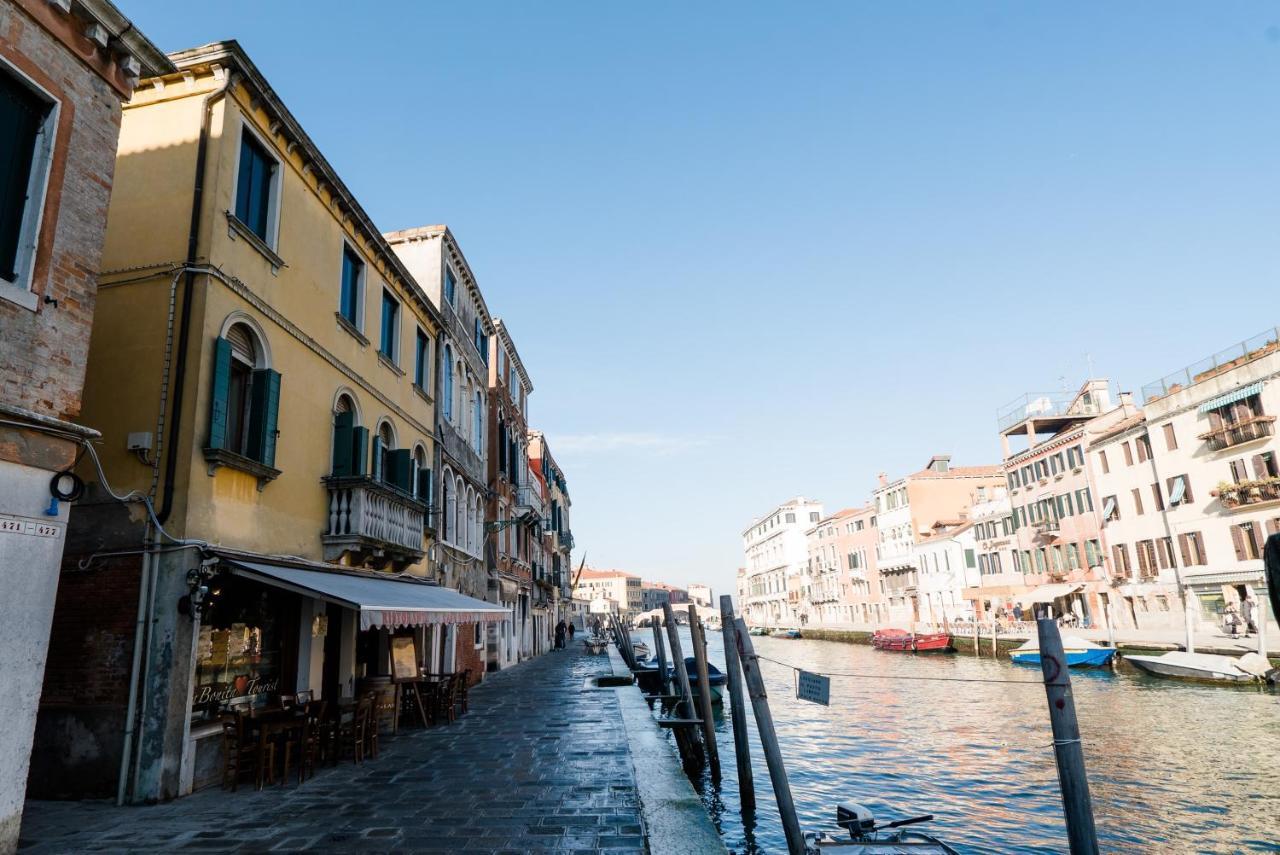 Casa Virginia Direct At The Canal Cannaregio With Own Roof Terrace 베니스 외부 사진