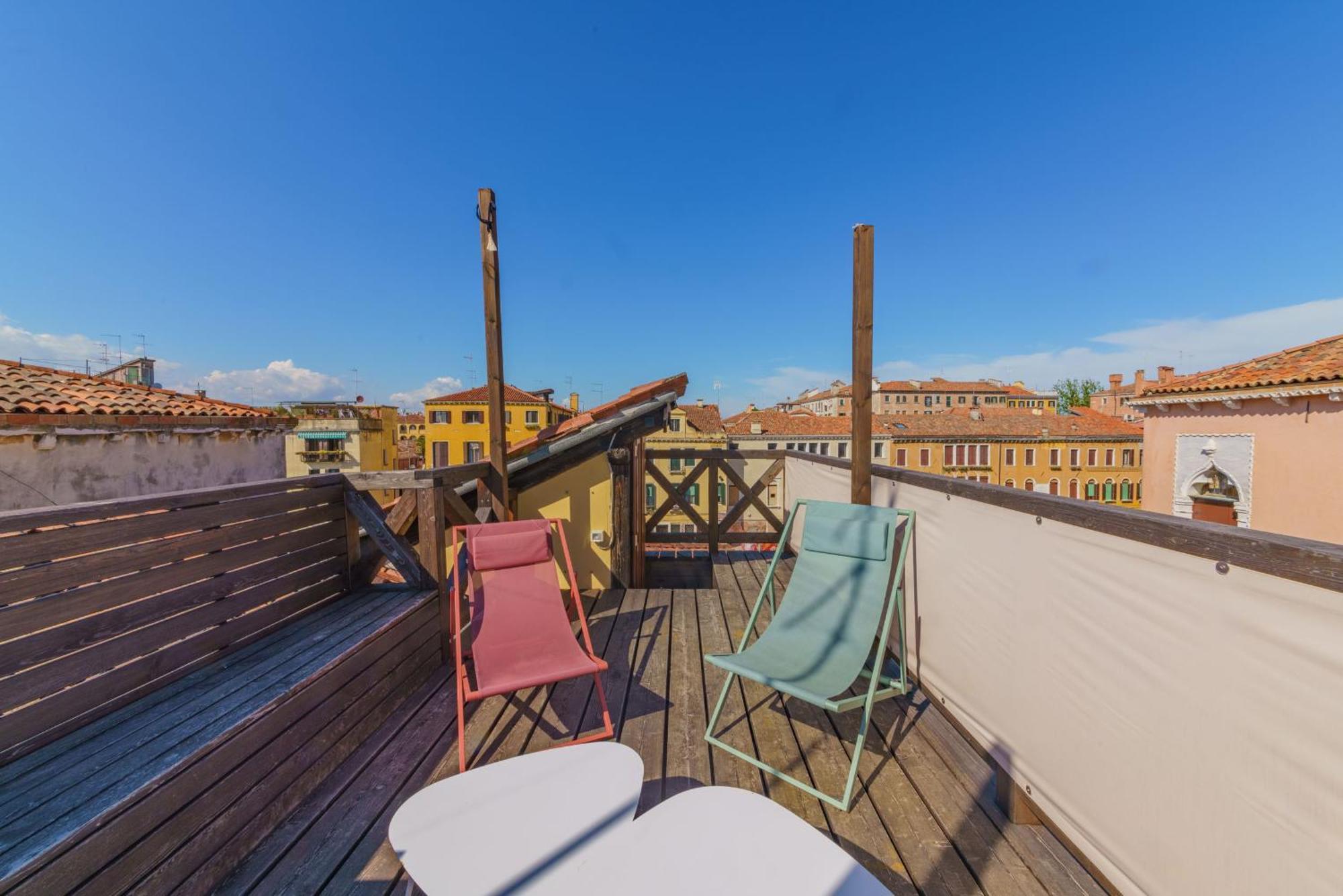 Casa Virginia Direct At The Canal Cannaregio With Own Roof Terrace 베니스 외부 사진