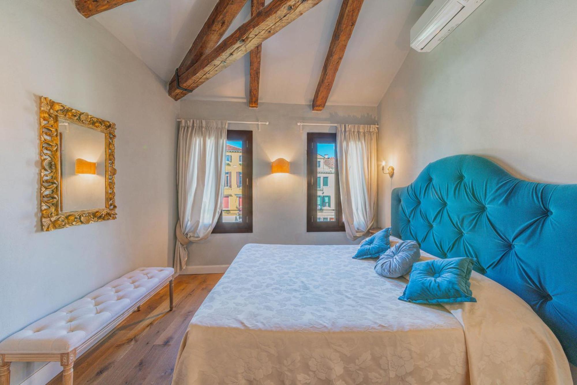 Casa Virginia Direct At The Canal Cannaregio With Own Roof Terrace 베니스 외부 사진