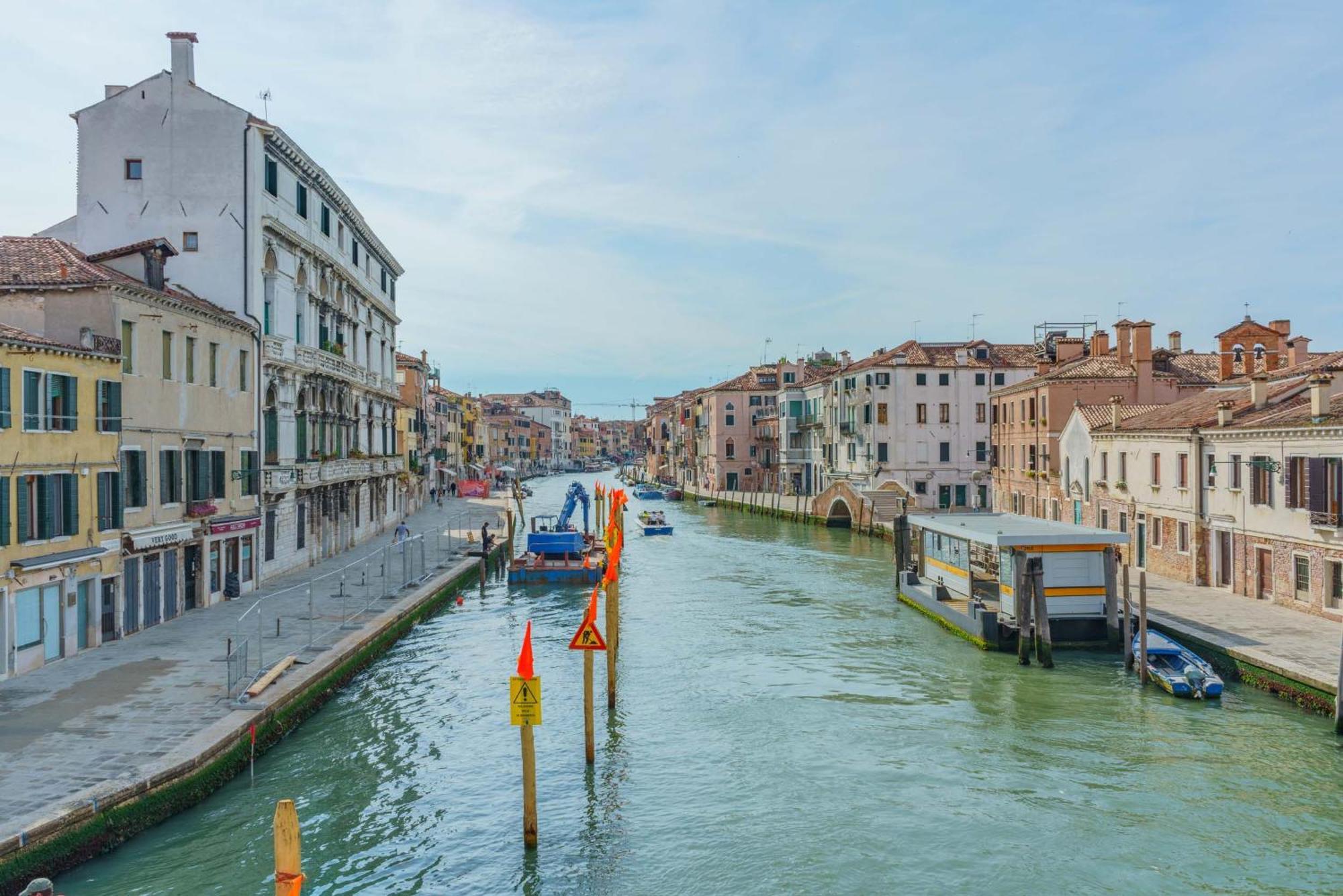 Casa Virginia Direct At The Canal Cannaregio With Own Roof Terrace 베니스 외부 사진